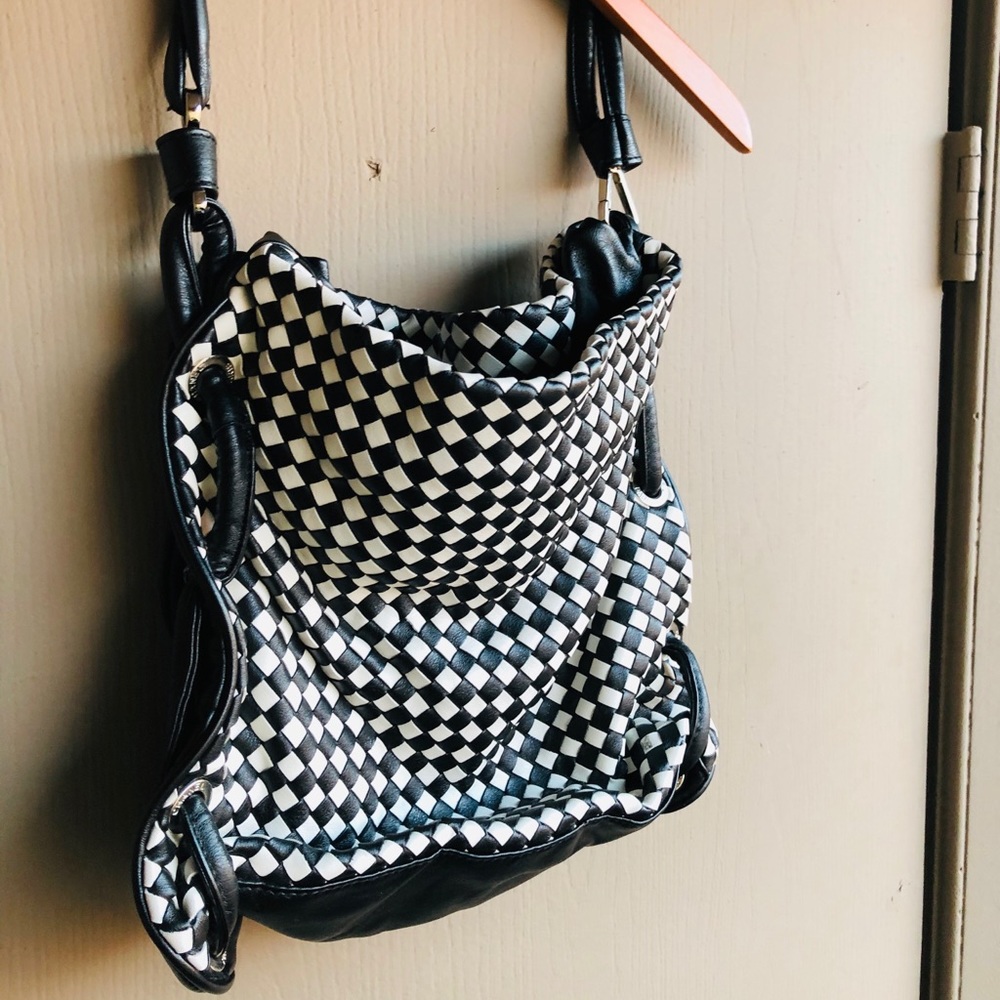 Checkered handbag black and white